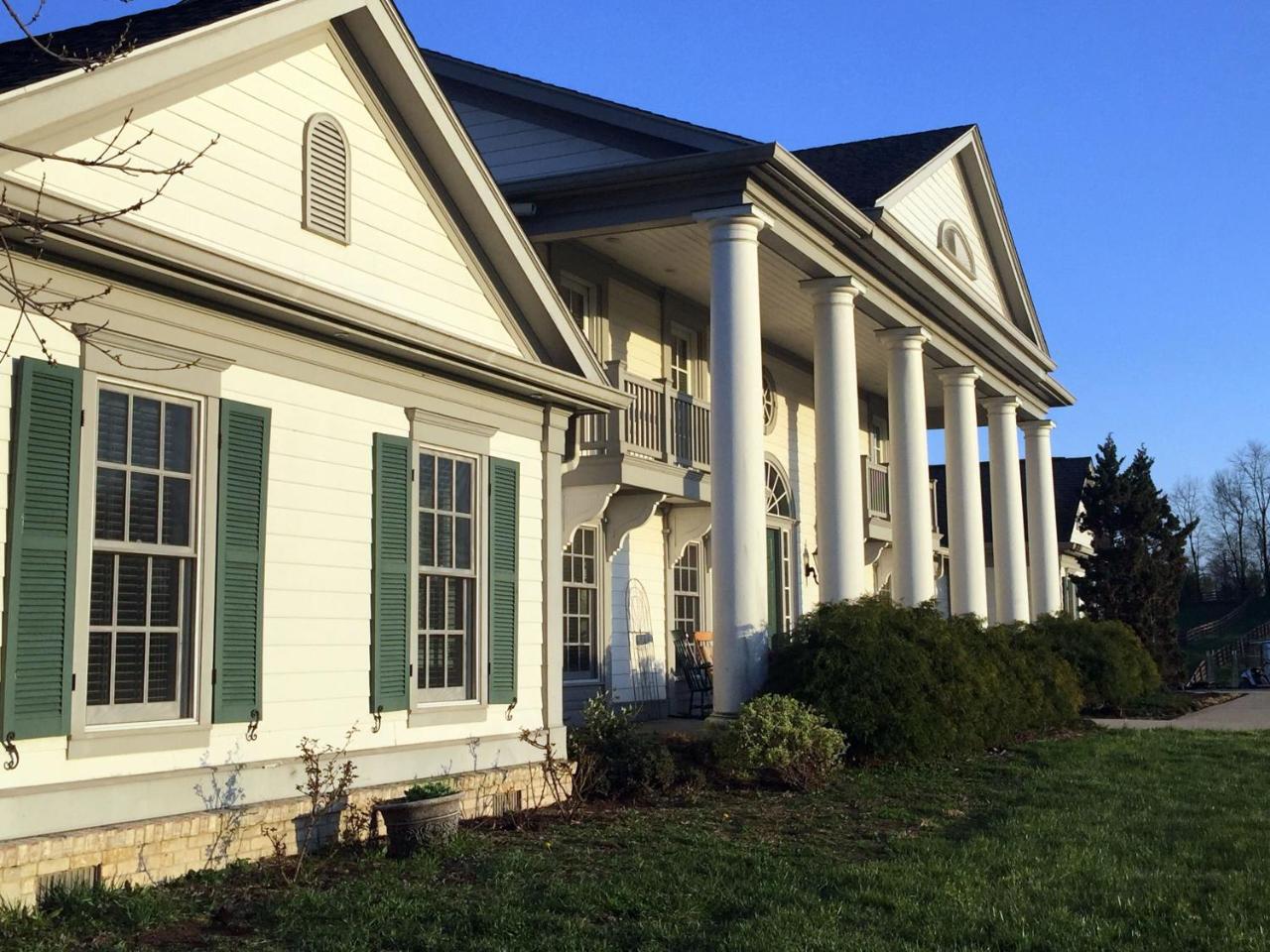 The B & B At Queenslake Midway Exterior foto